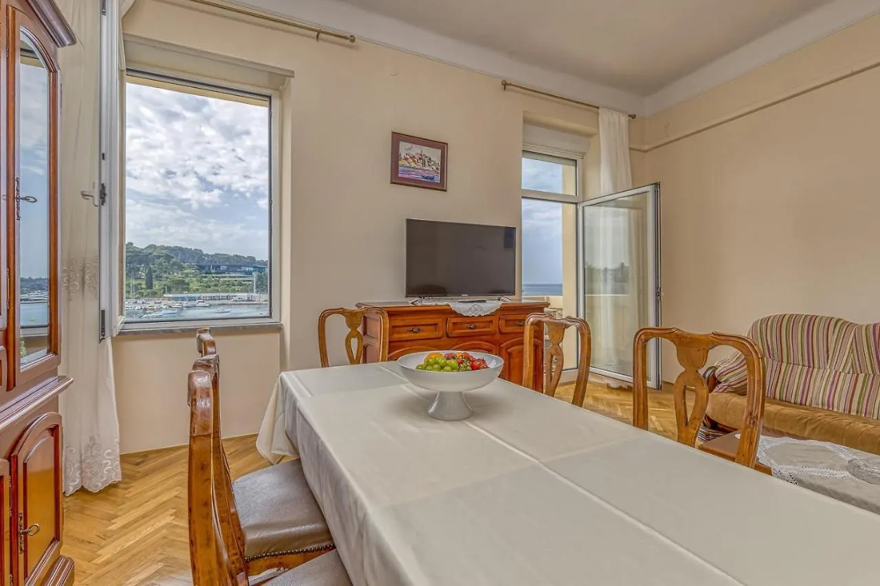 Apartment Viking Rovinj With Sea View