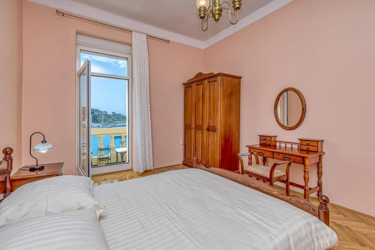 Apartment Viking Rovinj With Sea View 0*,