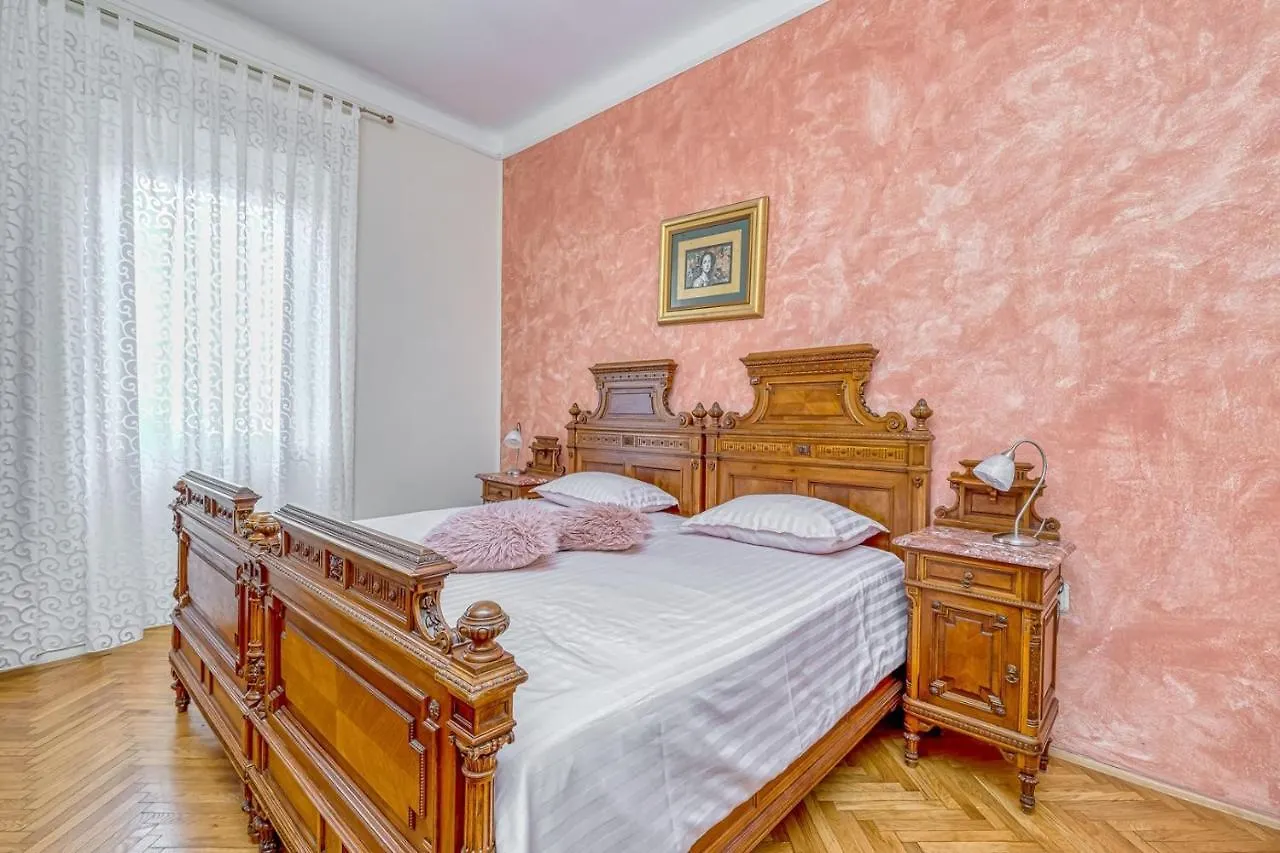 Apartment Viking Rovinj With Sea View 0*,