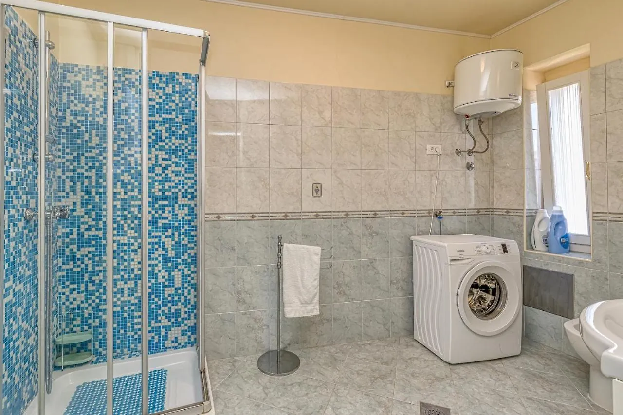 Apartment Viking Rovinj With Sea View קרואטיה